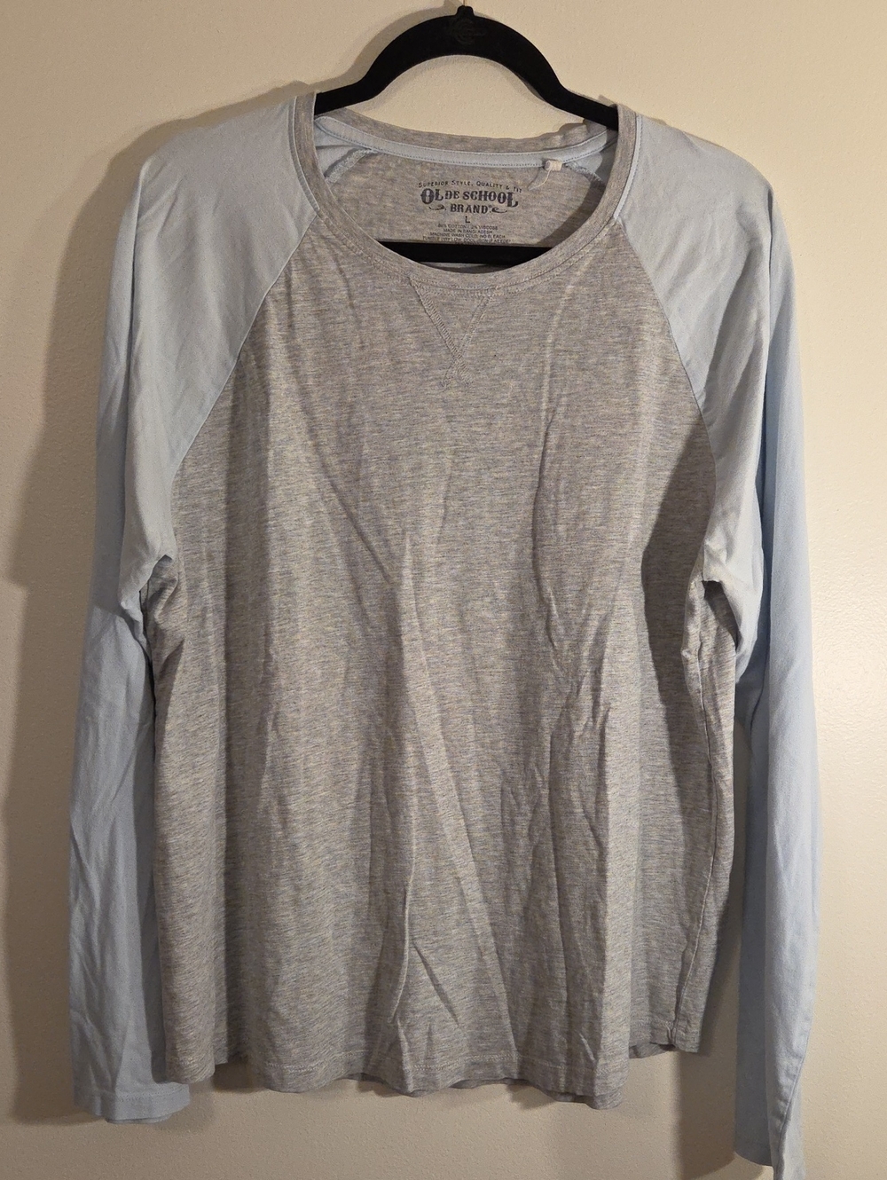Long Sleeve Raglan Two Tone Shirt Heathered Grey & Light Blue Size Large